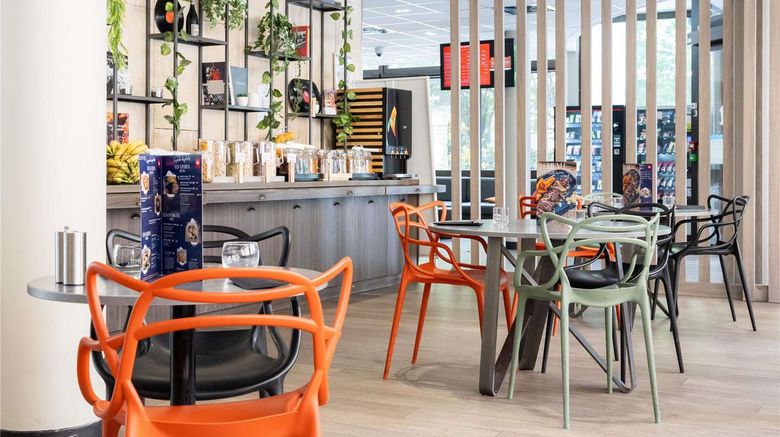 <b>Ibis Paris Alesia Restaurant</b>. Images powered by <a href="https://iceportal.shijigroup.com/" title="IcePortal" target="_blank">IcePortal</a>.