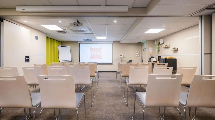 Ibis Paris Alesia Meeting
