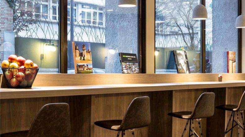 <b>Ibis Paris Alesia Restaurant</b>. Images powered by <a href="https://iceportal.shijigroup.com/" title="IcePortal" target="_blank">IcePortal</a>.