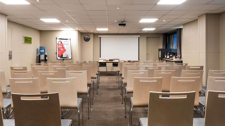 Ibis Paris Alesia Meeting