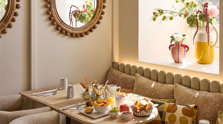 Hotel Mercure Nice Marche aux Fleurs Room