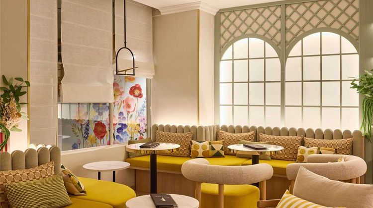 Hotel Mercure Nice Marche aux Fleurs Room