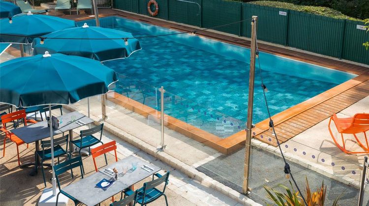 Novotel La Rochelle Pool