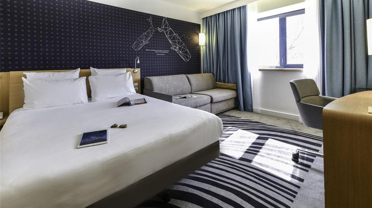 Novotel La Rochelle Room