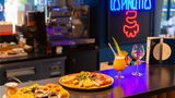 <b>Novotel La Rochelle Restaurant</b>. Images powered by <a href="https://iceportal.shijigroup.com/" title="IcePortal" target="_blank">IcePortal</a>.
