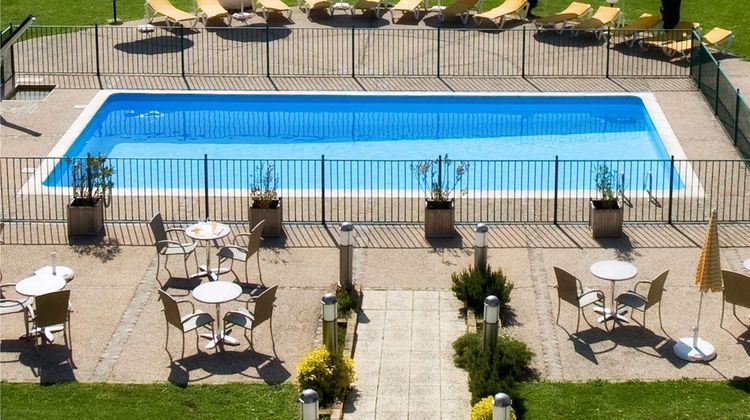 Ibis Beaune La Ferme aux Vins Pool