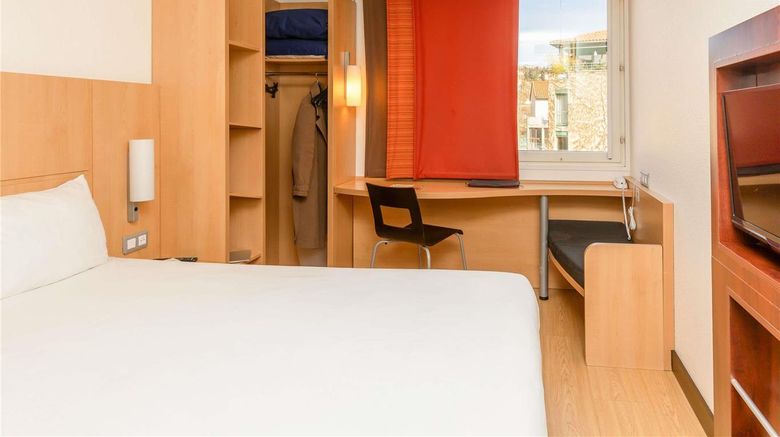 <b>Ibis Hotel le Puy Room</b>. Images powered by <a href="https://iceportal.shijigroup.com/" title="IcePortal" target="_blank">IcePortal</a>.
