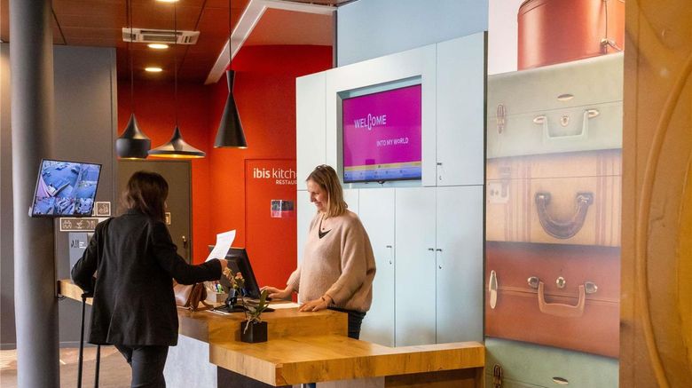 <b>Ibis Hotel le Puy Exterior</b>. Images powered by <a href="https://iceportal.shijigroup.com/" title="IcePortal" target="_blank">IcePortal</a>.