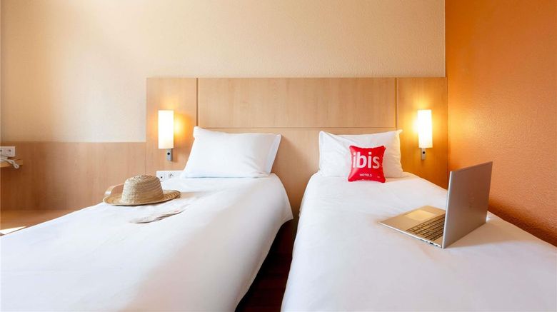 <b>Ibis Centre Gare Room</b>. Images powered by <a href="https://iceportal.shijigroup.com/" title="IcePortal" target="_blank">IcePortal</a>.
