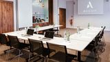 <b>Hotel Ibis Luxembourg Aeroport Meeting</b>. Images powered by <a href="https://iceportal.shijigroup.com/" title="IcePortal" target="_blank">IcePortal</a>.