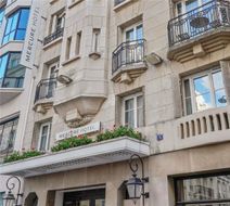 Mercure Paris Opera Faubourg Montmartre Exterior