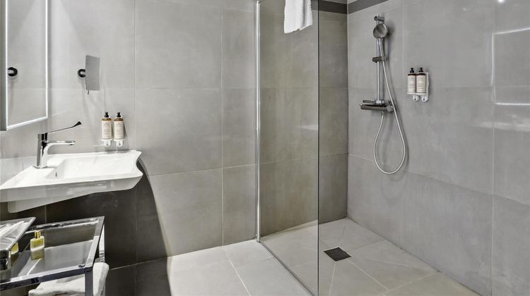 Mercure Paris Opera Faubourg Montmartre Suite