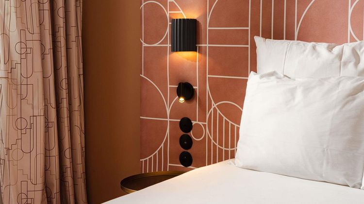Mercure Paris Opera Faubourg Montmartre Room