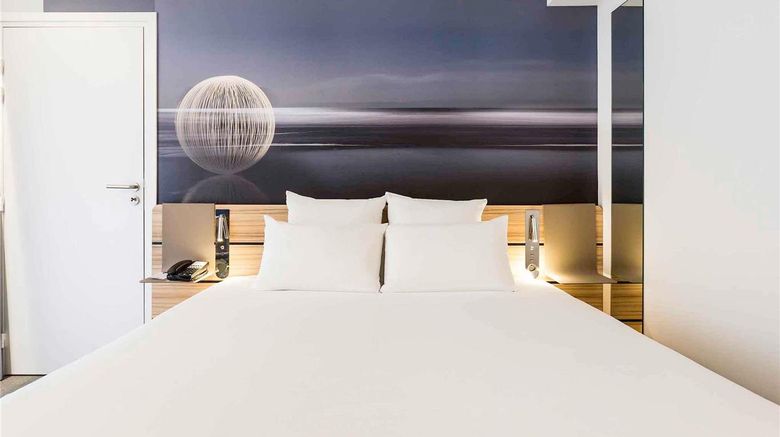<b>Novotel Biarritz Anglet Aeroport Room</b>. Images powered by <a href="https://iceportal.shijigroup.com/" title="IcePortal" target="_blank">IcePortal</a>.
