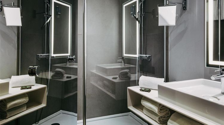 Novotel Paris Charles-de-Gaulle Airport Room
