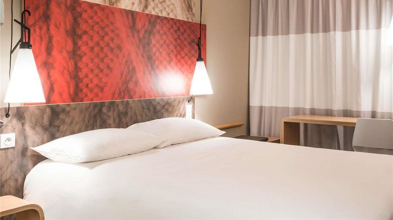 Ibis Chateau de Fontainbleau Hotel Exterior. Images powered by <a href="https://iceportal.shijigroup.com" target="_blank" rel="noopener">Ice Portal</a>.