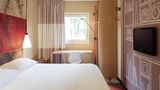 <b>Ibis Chateau de Fontainbleau Hotel Room</b>. Images powered by <a href="https://iceportal.shijigroup.com/" title="IcePortal" target="_blank">IcePortal</a>.