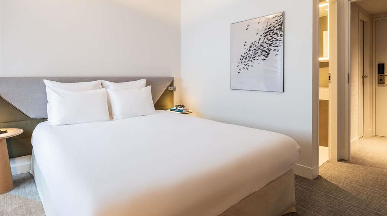 <b>Novotel Brugge Centrum Room</b>. Images powered by <a href="https://iceportal.shijigroup.com/" title="IcePortal" target="_blank">IcePortal</a>.