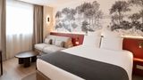 <b>Mercure Paris Val de Fontenay Hotel Room</b>. Images powered by <a href="https://iceportal.shijigroup.com/" title="IcePortal" target="_blank">IcePortal</a>.
