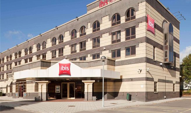 Hotel Ibis Southampton Centre Exterior