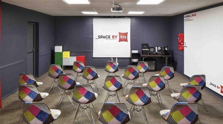 Ibis London Luton Airport Meeting
