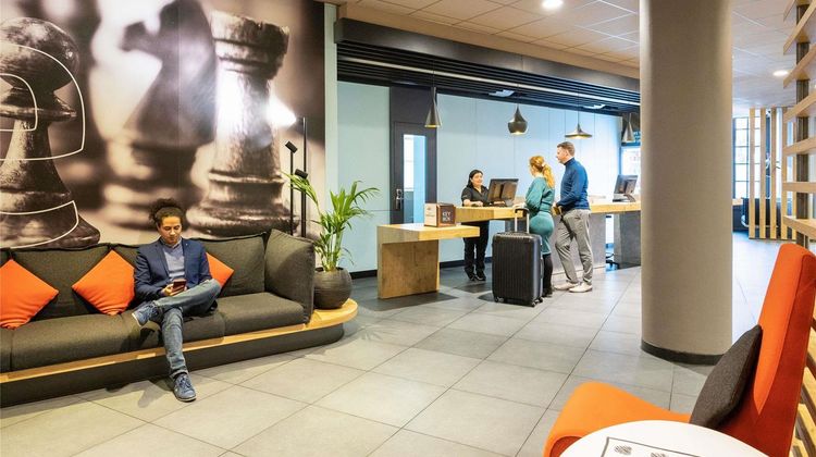 Ibis Hotel off Grand Place Exterior