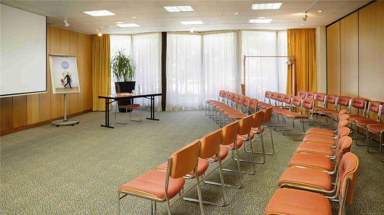 <b>Hotel Novotel Porto Gaia Meeting</b>. Images powered by <a href="https://iceportal.shijigroup.com/" title="IcePortal" target="_blank">IcePortal</a>.