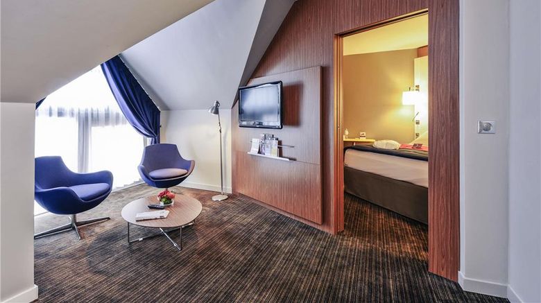 <b>Mercure Rennes Centre Parlement Suite</b>. Images powered by <a href="https://iceportal.shijigroup.com/" title="IcePortal" target="_blank">IcePortal</a>.