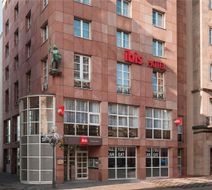 Hotel Ibis Nuernberg Altstadt Exterior