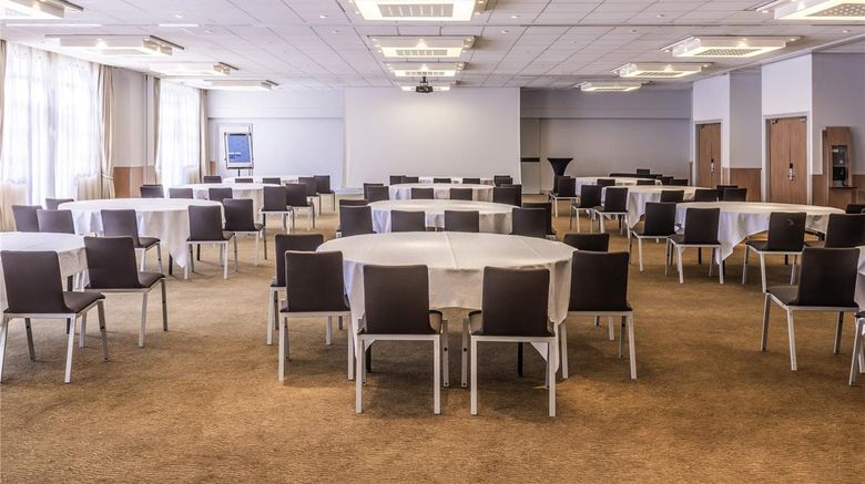 <b>Novotel Southampton Meeting</b>. Images powered by <a href="https://iceportal.shijigroup.com/" title="IcePortal" target="_blank">IcePortal</a>.