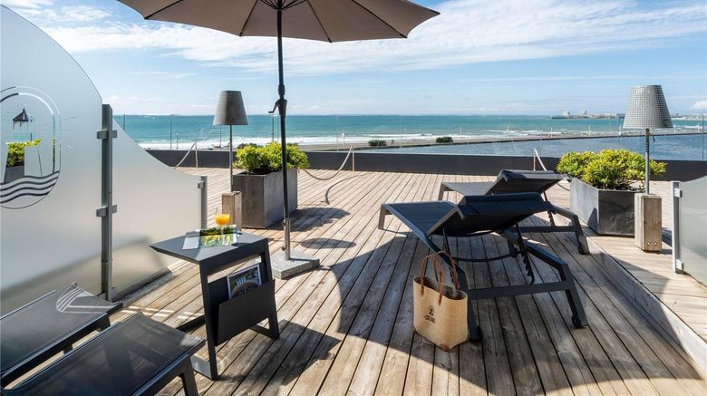 <b>Cote Ouest Thalasso & Spa Hotel Room</b>. Images powered by <a href="https://iceportal.shijigroup.com/" title="IcePortal" target="_blank">IcePortal</a>.