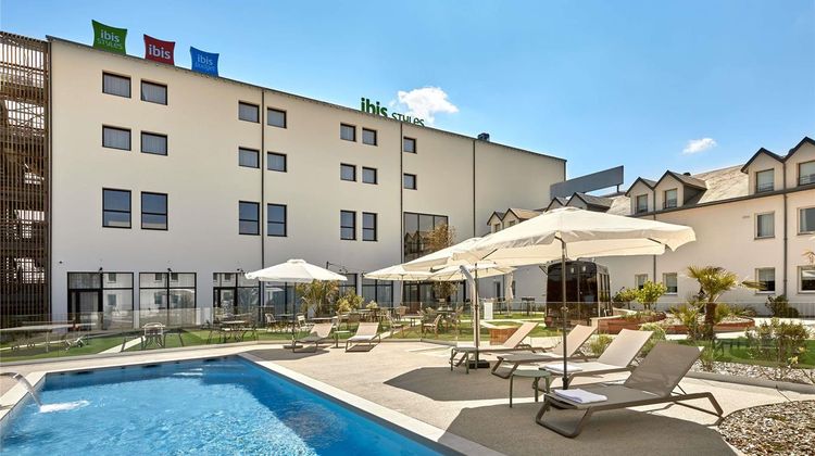 Hotel Ibis La Roche sur Yon Exterior