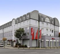 Ibis Hotel Mainz Exterior