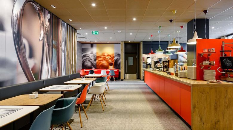 <b>Ibis Hotel Mainz Restaurant</b>. Images powered by <a href="https://iceportal.shijigroup.com/" title="IcePortal" target="_blank">IcePortal</a>.