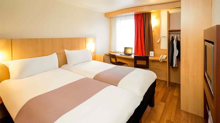 Ibis Brussels Airport Hotel Room