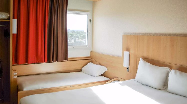 Ibis Marseille Aeroport Room