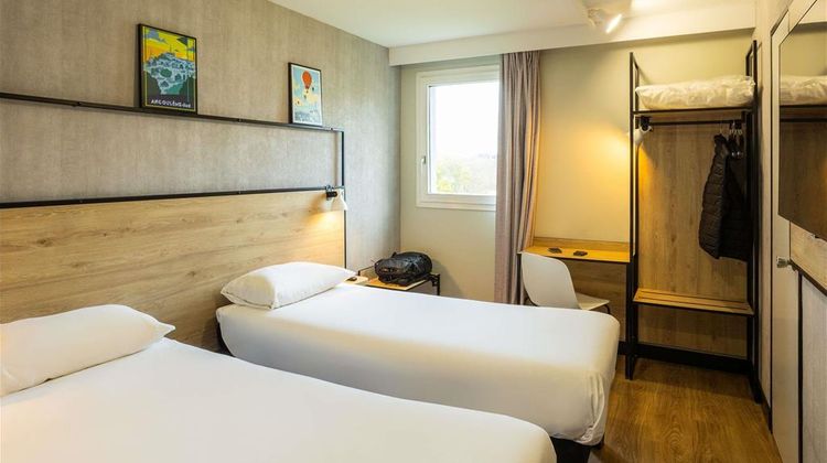 Ibis Hotel Angouleme Nord Room