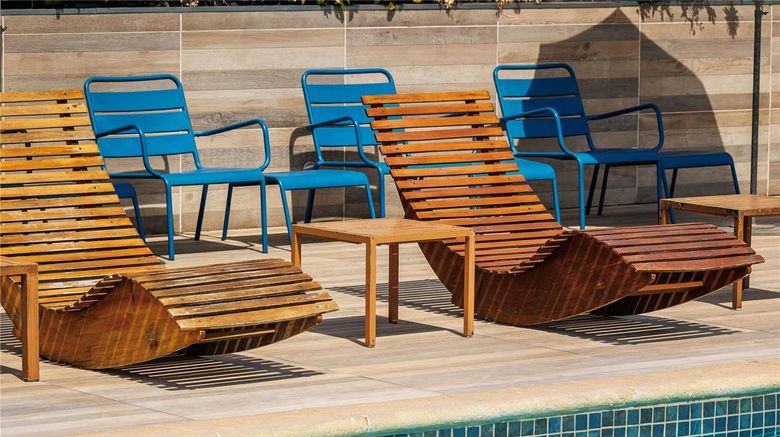 <b>Novotel Nice Centre Pool</b>. Images powered by <a href="https://iceportal.shijigroup.com/" title="IcePortal" target="_blank">IcePortal</a>.