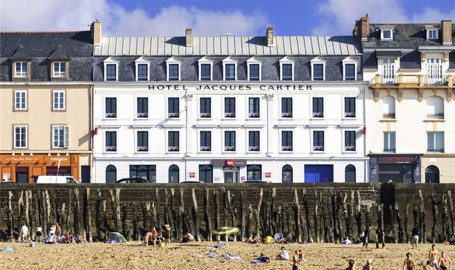 Ibis Plage Exterior