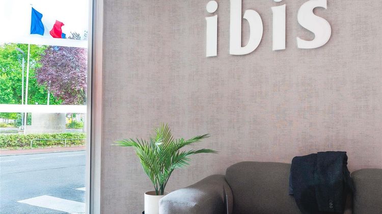 Ibis Hotel Cognac Exterior
