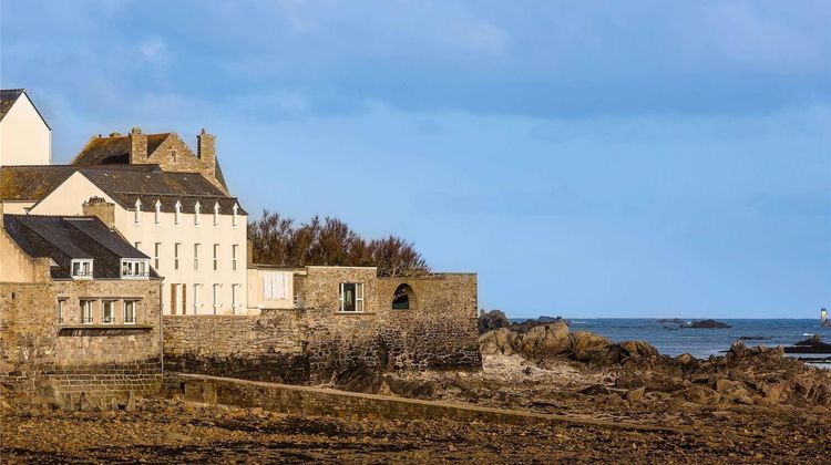 Ibis Roscoff Exterior