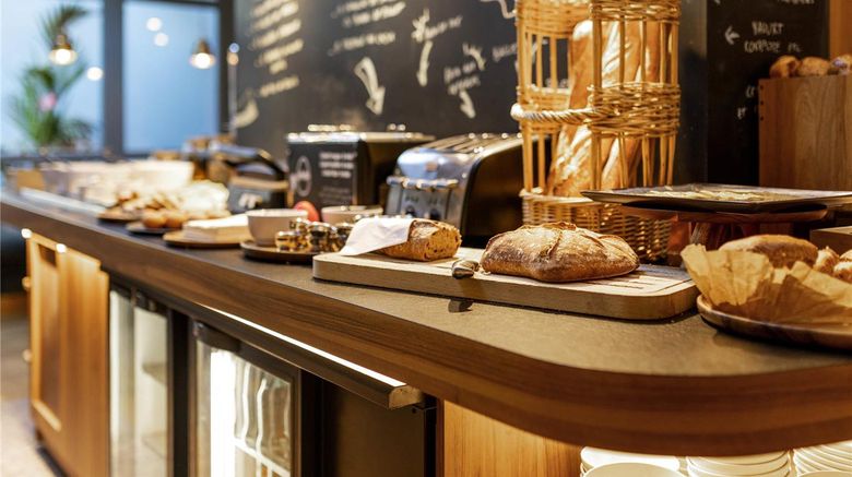 <b>Ibis Styles St Etienne Gare Restaurant</b>. Images powered by <a href="https://iceportal.shijigroup.com/" title="IcePortal" target="_blank">IcePortal</a>.