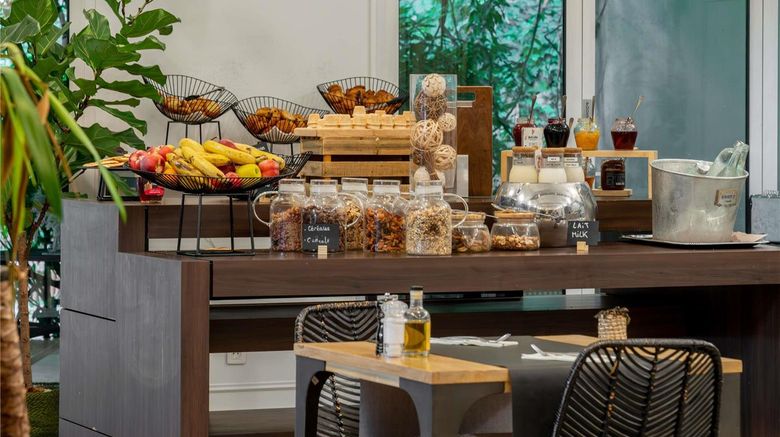 <b>Mercure Antibes Sophia Antipolis Hotel Restaurant</b>. Images powered by <a href="https://iceportal.shijigroup.com/" title="IcePortal" target="_blank">IcePortal</a>.