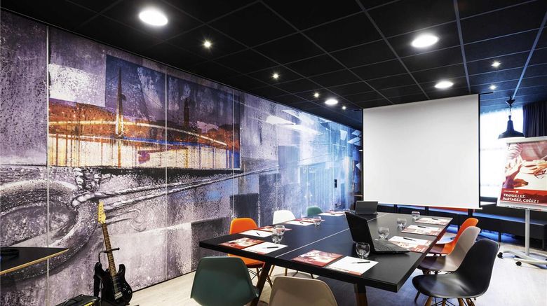 <b>Ibis Hotel le Havre Meeting</b>. Images powered by <a href="https://iceportal.shijigroup.com/" title="IcePortal" target="_blank">IcePortal</a>.