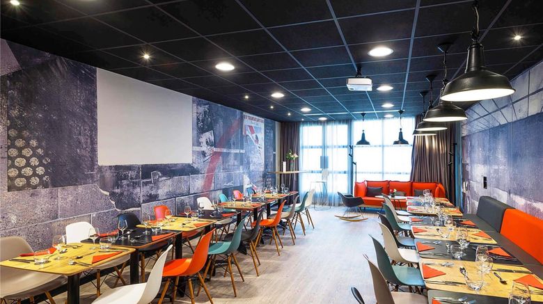 <b>Ibis Hotel le Havre Meeting</b>. Images powered by <a href="https://iceportal.shijigroup.com/" title="IcePortal" target="_blank">IcePortal</a>.