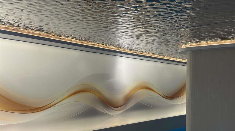 <b>Mercure Paris Pt de Versailles Vaugirard Pool</b>. Images powered by <a href="https://iceportal.shijigroup.com/" title="IcePortal" target="_blank">IcePortal</a>.
