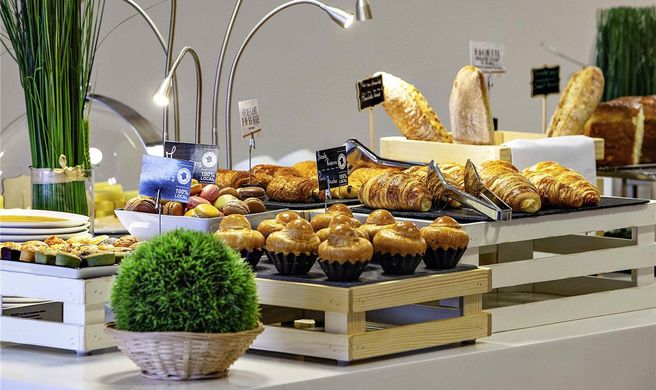 Mercure Paris Pt de Versailles Vaugirard Exterior
