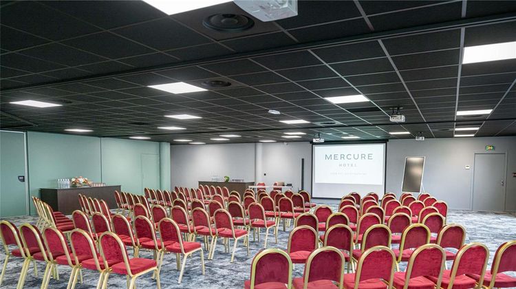 Mercure Lyon Est Villefontaine Meeting