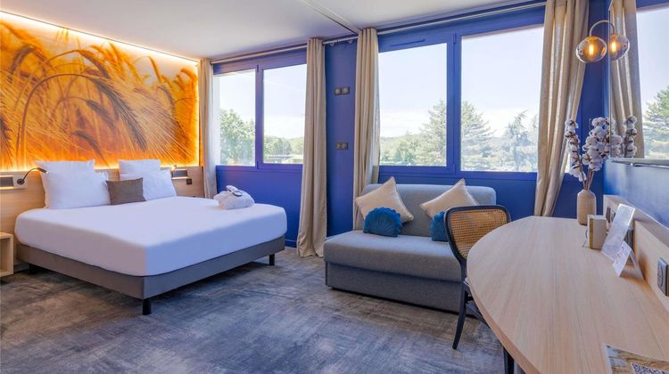 Mercure Lyon Est Villefontaine Exterior