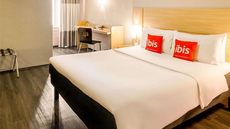 Ibis Hotel Fortaleza Exterior